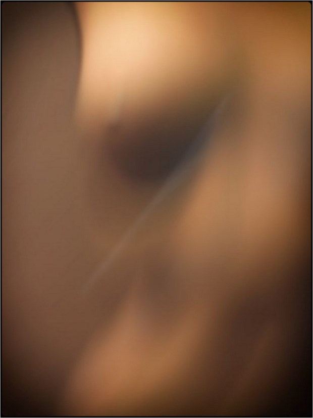one breast Erotic Artwork by Photographer Fabio Keiner