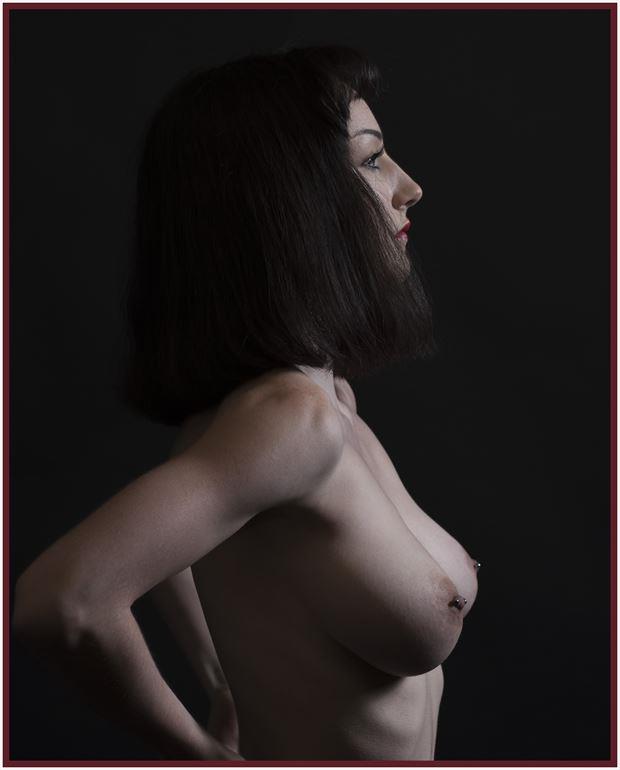 one profile artistic nude photo by photographer tommy 2 s