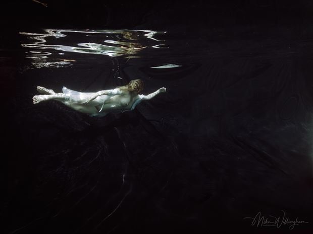 p6240049 ciry underwater artistic nude photo by photographer mike willingham