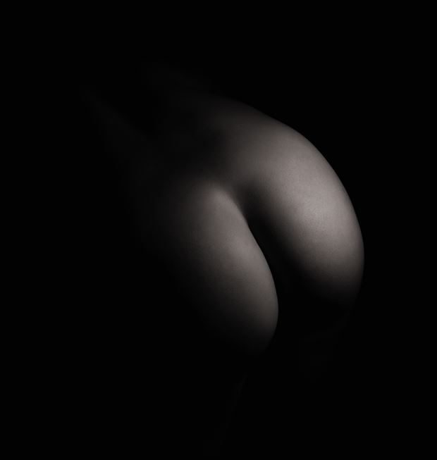 peachy artistic nude artwork by photographer neilh