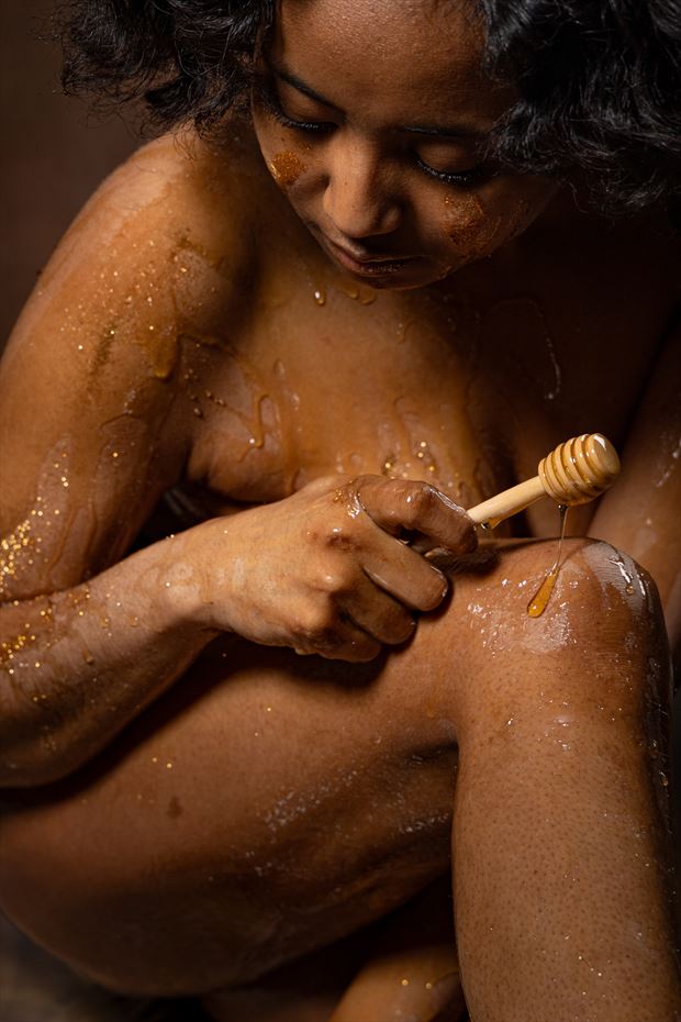 peau de miel artistic nude photo by photographer claude frenette
