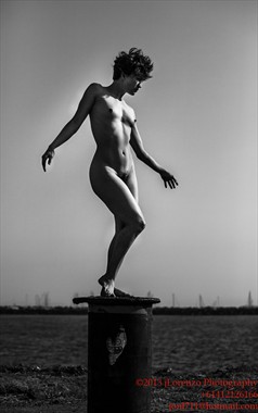 pedestal Artistic Nude Photo by Model Stephanie Anne