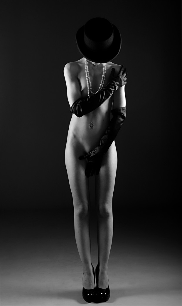 ph Beppe Bisceglia Artistic Nude Photo by Model poisonhipnotick
