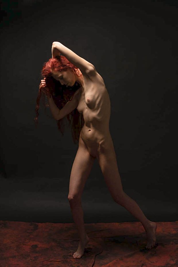 physique in shadow artistic nude photo by photographer dorola visual artist
