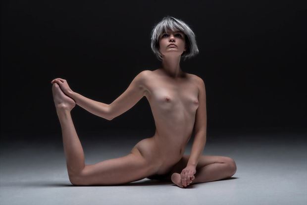 pigeon pose artistic nude photo by model perrinmarie