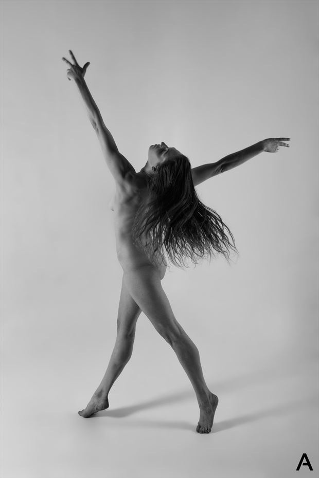 point artistic nude photo by photographer apetura
