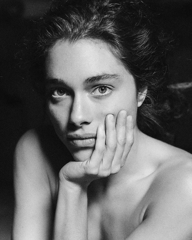 portrait photo by model manya
