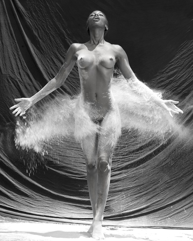 powder series Artistic Nude Photo by Photographer Sylvie B