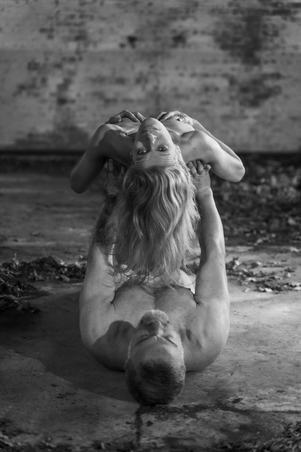 press up artistic nude photo by model helen saunders