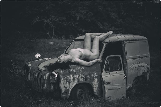 previously enjoyed artistic nude photo by photographer lanes photography