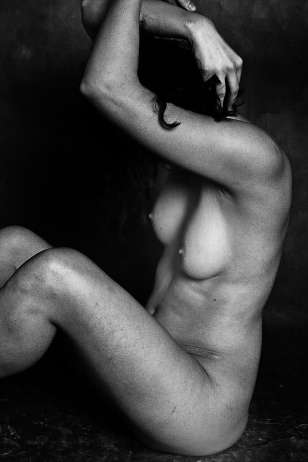 prime artistic nude photo by photographer robert l person