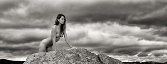 queen of the rock Artistic Nude Photo by Model Chika