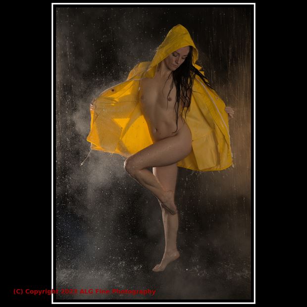 rainmaker artistic nude photo by photographer andrew greig