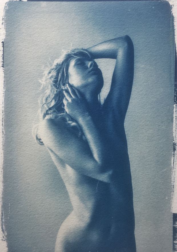 raphaella in blue artistic nude photo by photographer dave hunt