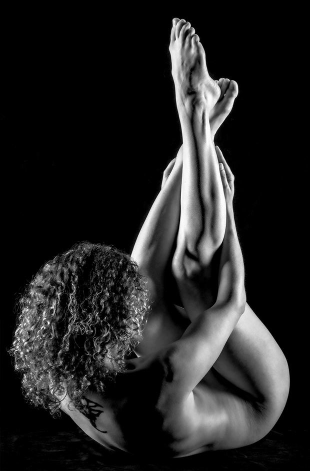 reaching upwards into the light artistic nude photo by photographer gpstack