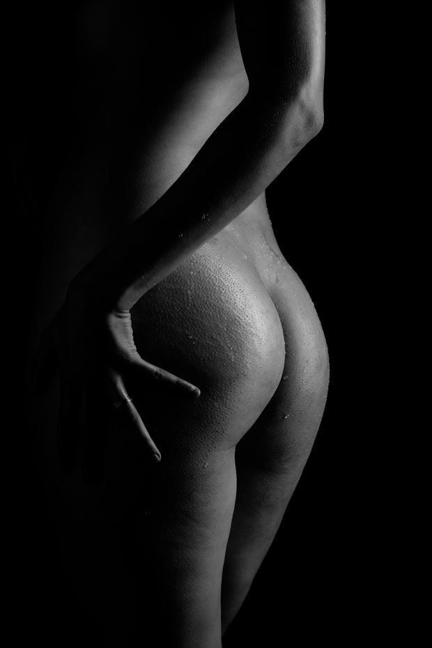 rear artistic nude photo by photographer richard byrne