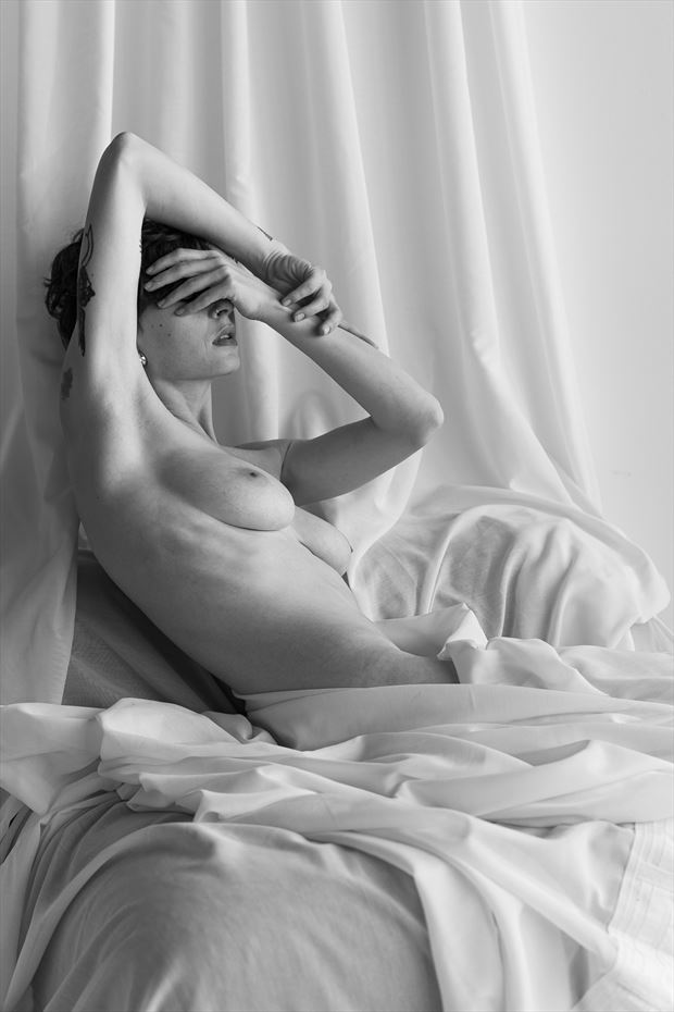 reclination artistic nude photo by photographer mskeetphoto