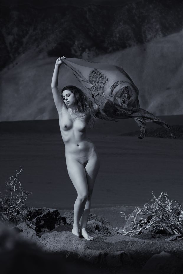 red hill muse artistic nude photo by photographer j guzman