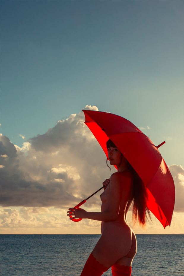 red umbrella artistic nude photo by photographer themermaidx