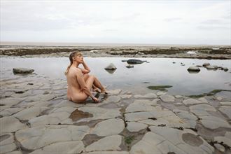 reflecting artistic nude photo by model selkie