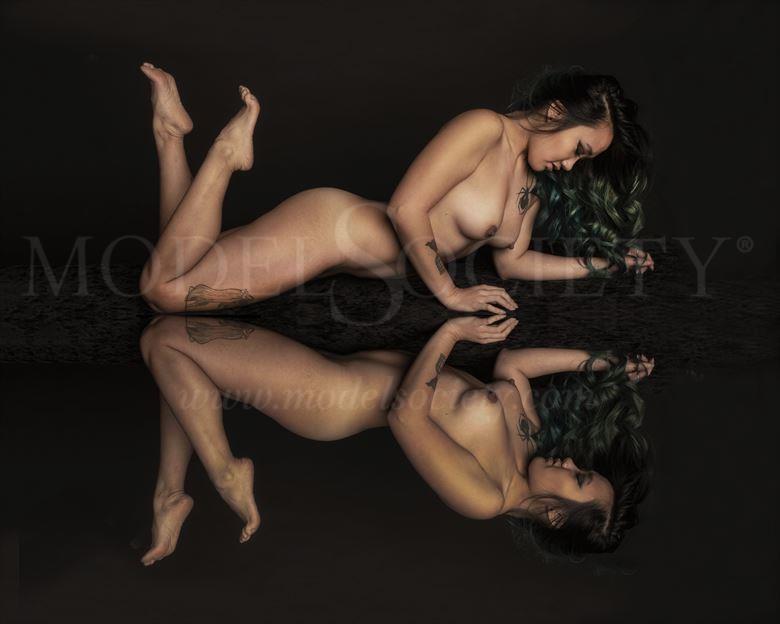 reflection artistic nude photo by photographer j welborn