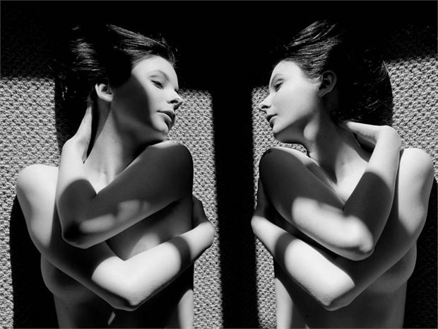 reflections implied nude photo by photographer greeneye