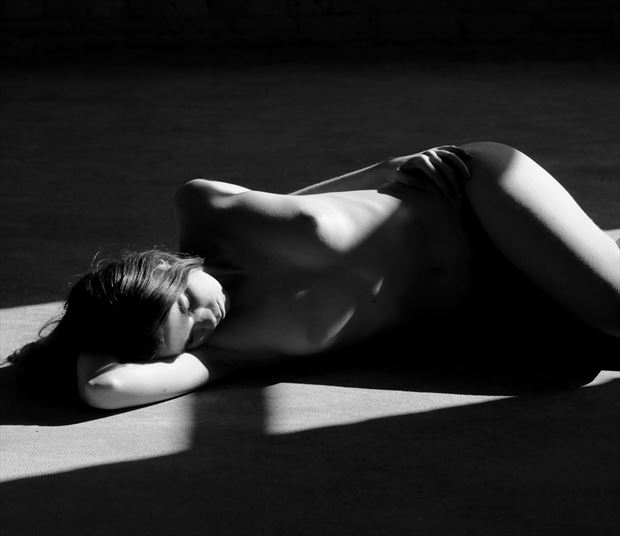 reillyxdoll artistic nude photo by photographer femmesiren