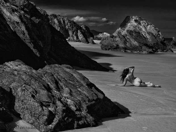 remote beach artistic nude photo by photographer sensual artz