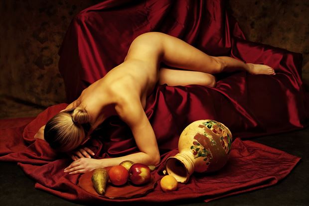 renaissance artistic nude photo by photographer kuti zolt%C3%A1n hermann