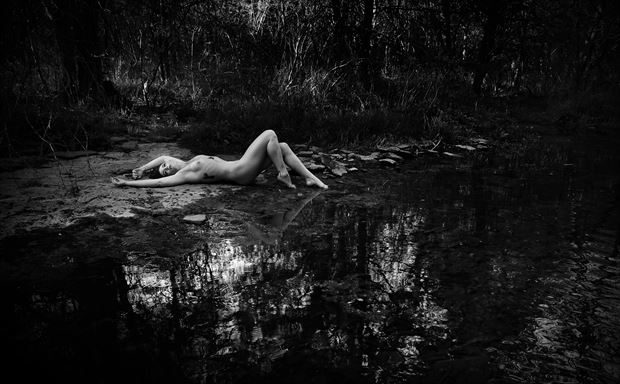 renew artistic nude photo by photographer virgil seger