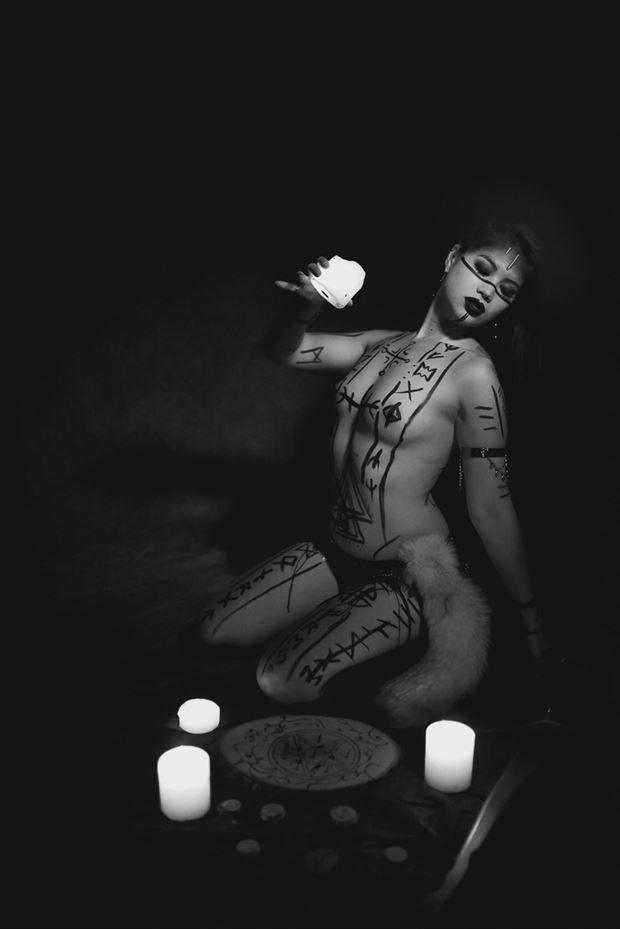 ritual artistic nude photo by photographer obscura memento