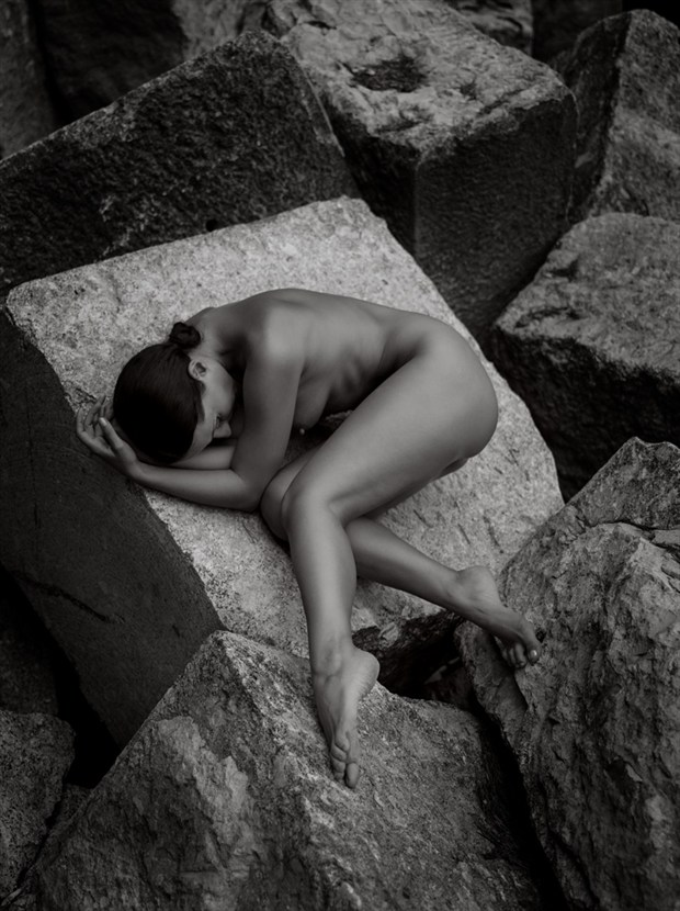 rocky Artistic Nude Photo by Photographer Raemond