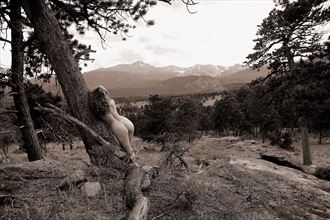 rocky mountain national park co artistic nude photo by photographer ray valentine