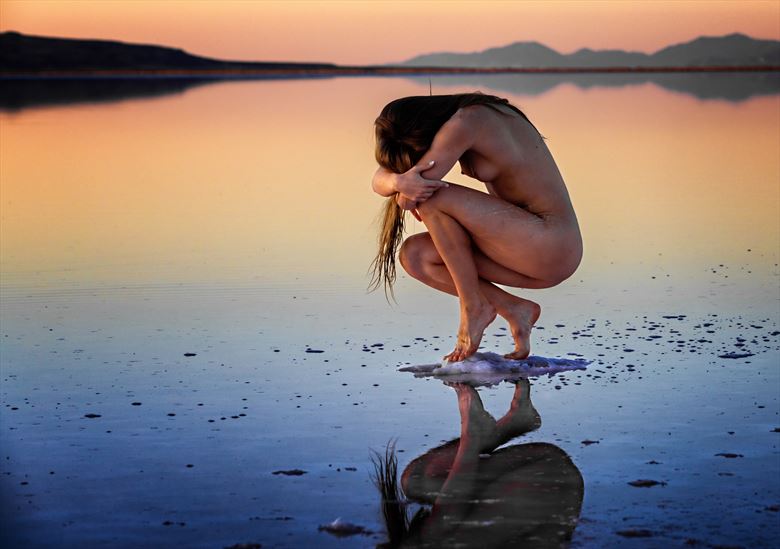 salt lake sunset artistic nude artwork by photographer jon lecoultre
