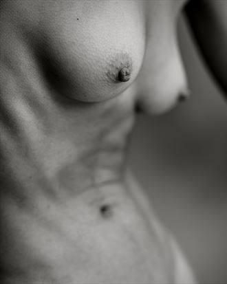 sarah artistic nude photo by photographer zerofashionphoto