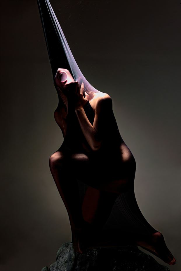 screaming into the void artistic nude photo by photographer david eades