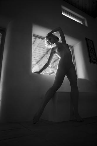 sculptural artistic nude photo by photographer blakedietersphoto