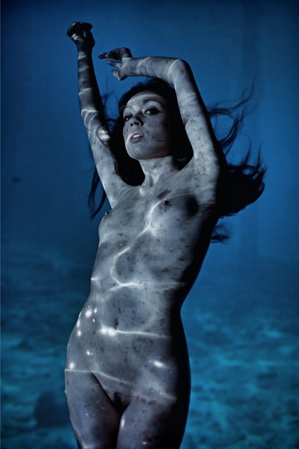 sea Artistic Nude Photo by Photographer Cdesir