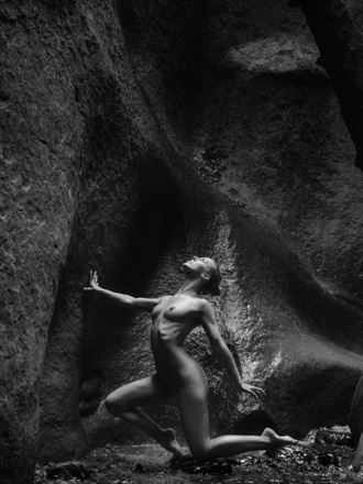 seeking the light artistic nude photo by photographer lightworkx