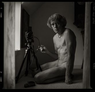 self reflection artistic nude photo by photographer dave hunt