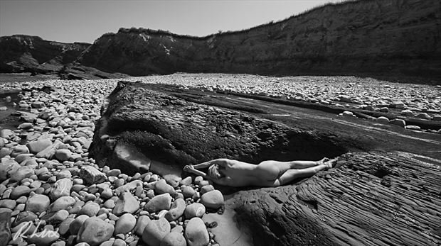 selkie s retreat artistic nude photo by model selkie