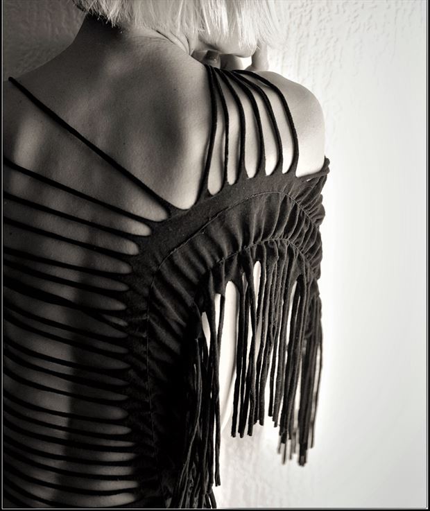 sensual fashion photo by model lanatrelana