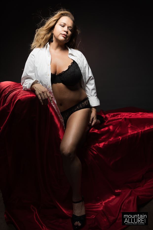sensual glamour photo by model angela mathis
