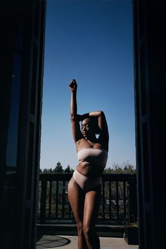 sensual natural light photo by model dee williams