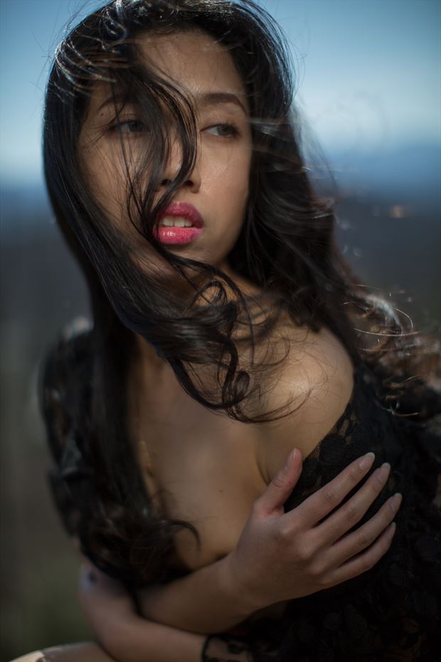 sensual portrait photo by photographer chris santucci