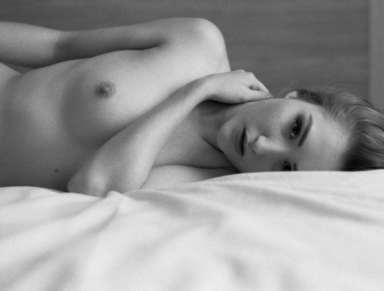 sensual portrait photo by photographer jonm