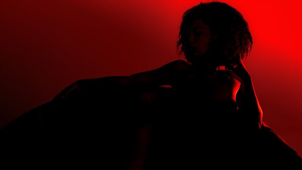 sensual silhouette photo by photographer juan rhodes