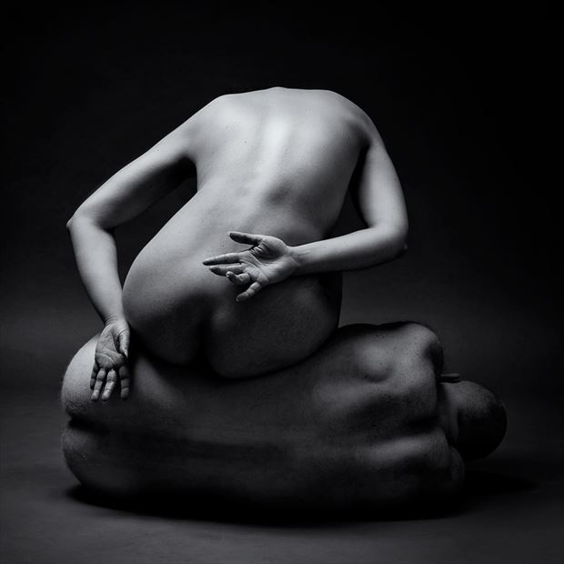 shapes too artistic nude photo by photographer benernst