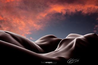shepard s warning artistic nude photo by photographer cory varcoe bodyscapes
