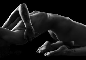 shot by strobewerks artistic nude photo by model victoria m lynn